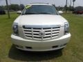 White Diamond - Escalade EXT AWD Photo No. 22