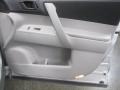 Classic Silver Metallic - Highlander 4WD Photo No. 22