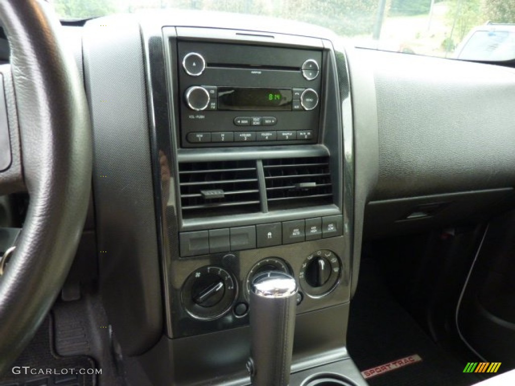 2008 Ford Explorer Sport Trac XLT 4x4 Controls Photo #50900458
