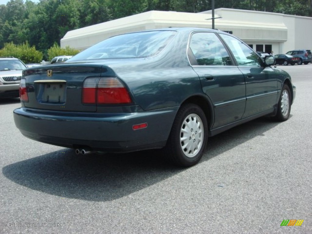 1996 Accord EX Sedan - Dark Eucalyptus Green Pearl Metallic / Gray photo #4