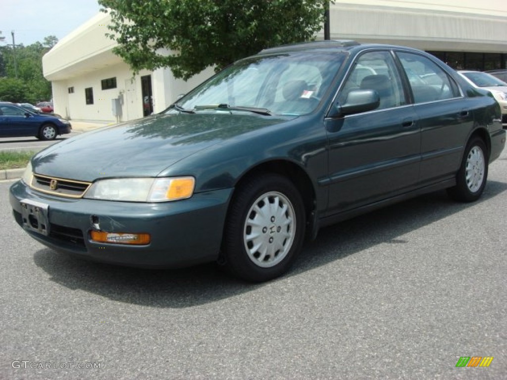 1996 Accord EX Sedan - Dark Eucalyptus Green Pearl Metallic / Gray photo #7