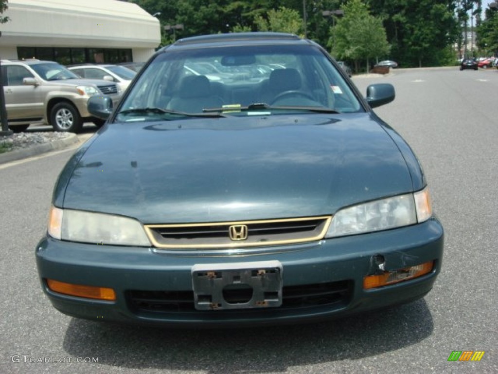 1996 Accord EX Sedan - Dark Eucalyptus Green Pearl Metallic / Gray photo #8