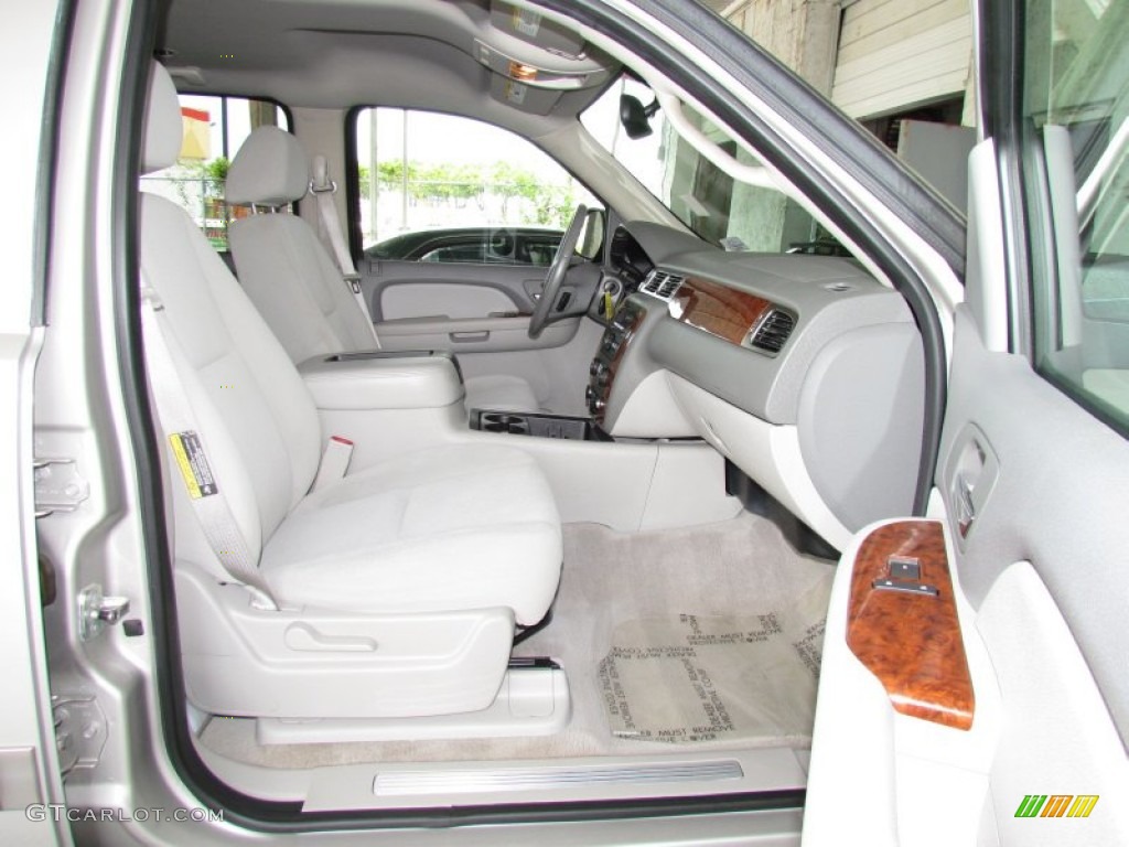 Light Titanium/Dark Titanium Interior 2007 Chevrolet Suburban 1500 LT 4x4 Photo #50905621