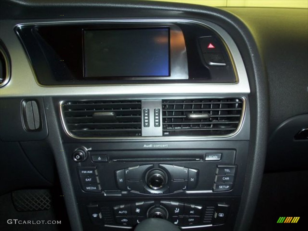 2010 Audi A5 2.0T quattro Coupe Controls Photo #50906080
