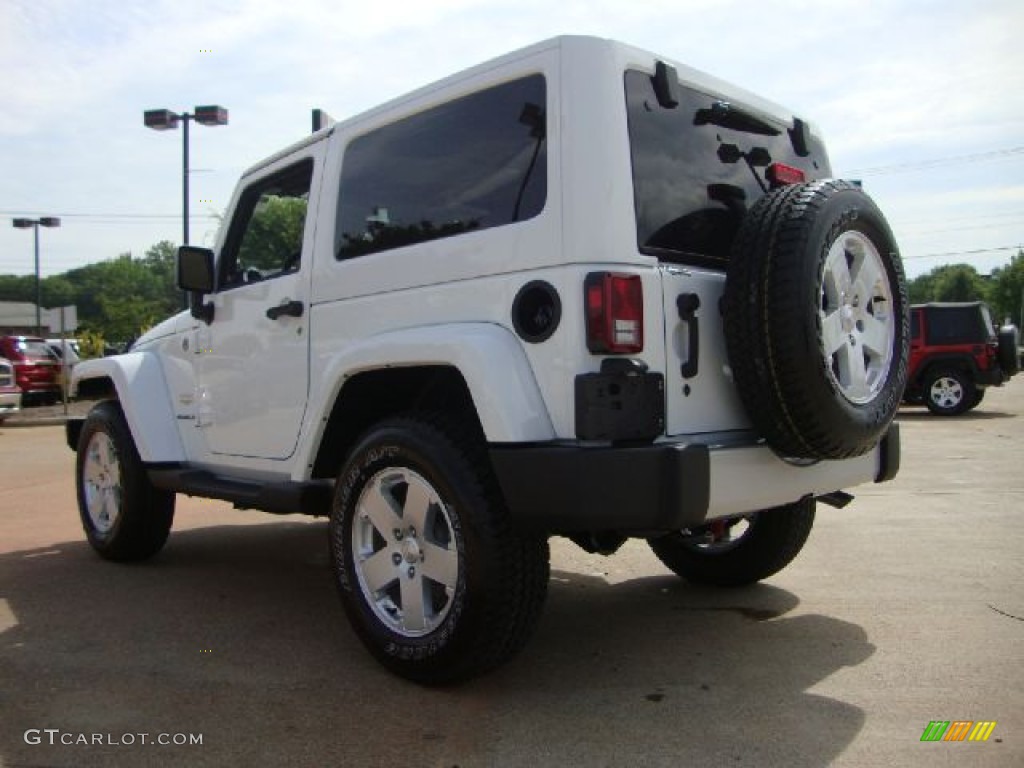 2011 Wrangler Sahara 4x4 - Bright White / Black/Dark Saddle photo #5