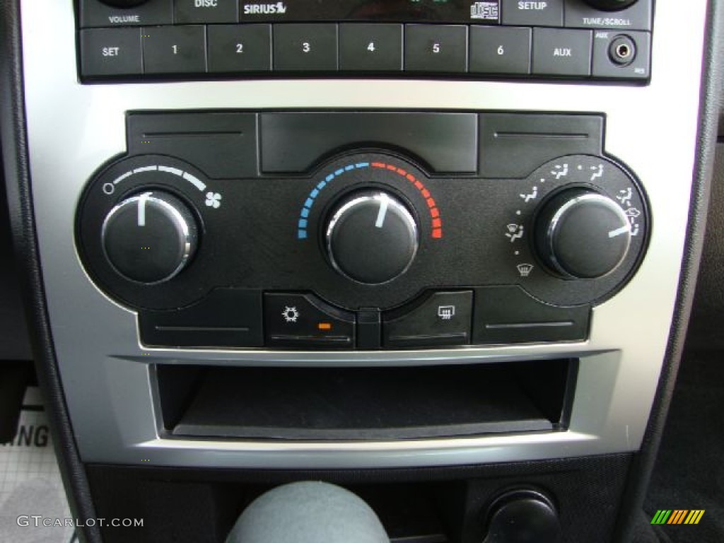 2008 Dodge Charger SXT AWD Controls Photo #50909023