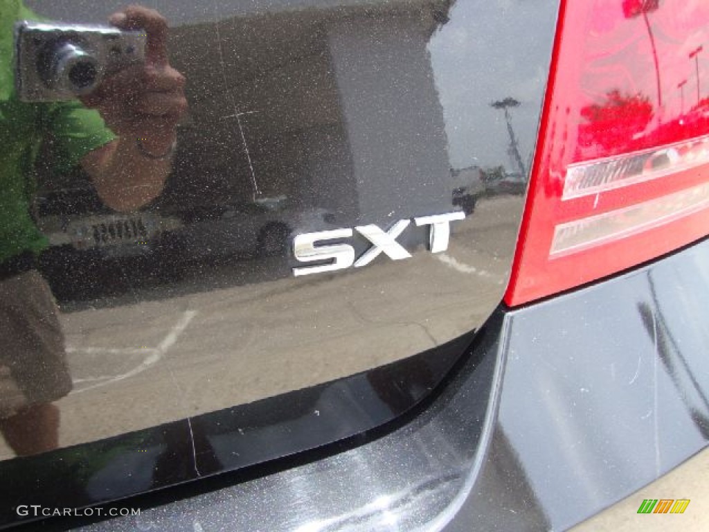 2008 Dodge Charger SXT AWD Marks and Logos Photos