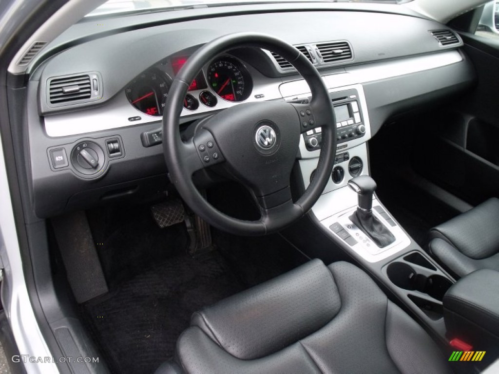 Deep Black Interior 2009 Volkswagen Passat Komfort Wagon Photo #50909245