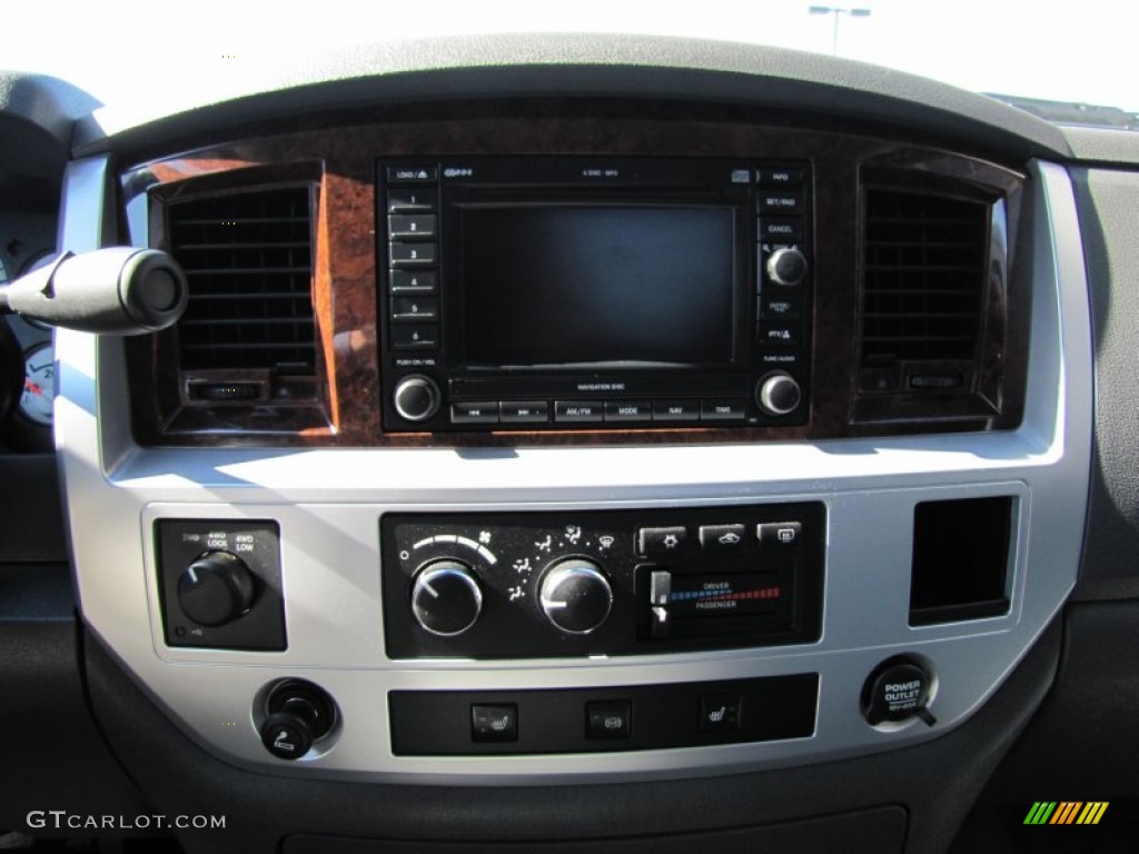 2008 Dodge Ram 3500 Laramie Quad Cab 4x4 Controls Photo #50911477
