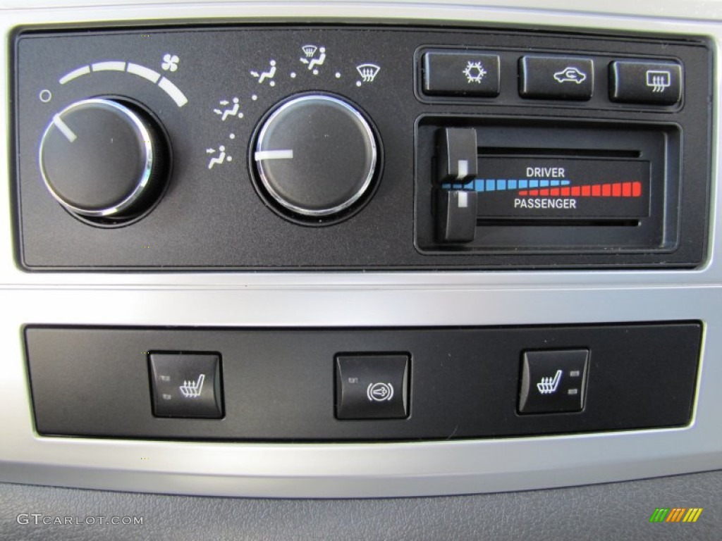 2008 Dodge Ram 3500 Laramie Quad Cab 4x4 Controls Photo #50911483
