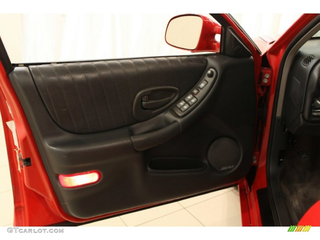 2000 Pontiac Grand Prix GTP Coupe Door Panel Photos