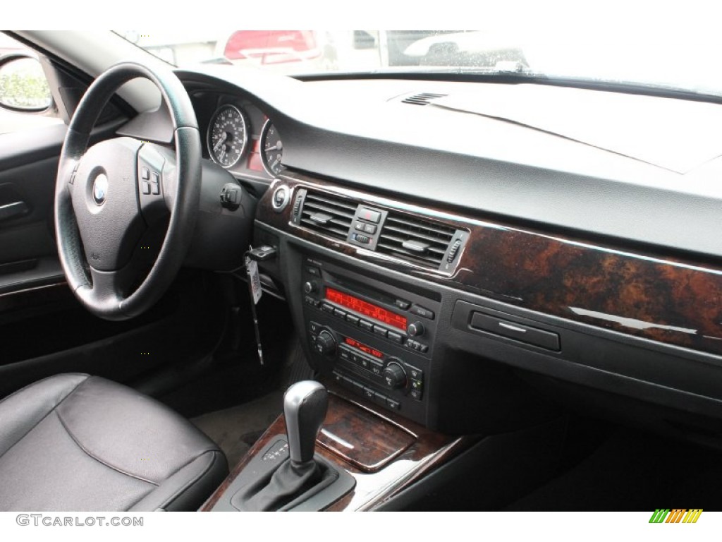 2006 3 Series 330xi Sedan - Titanium Silver Metallic / Black photo #11