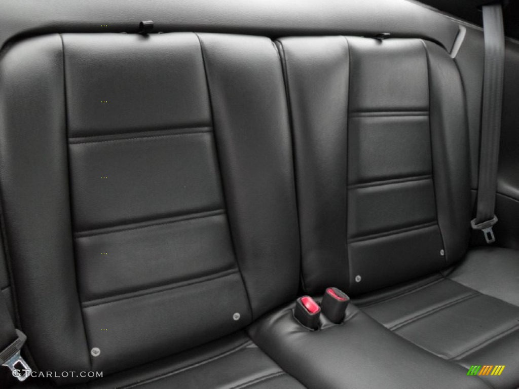Dark Charcoal Interior 2004 Ford Mustang V6 Coupe Photo #50914677