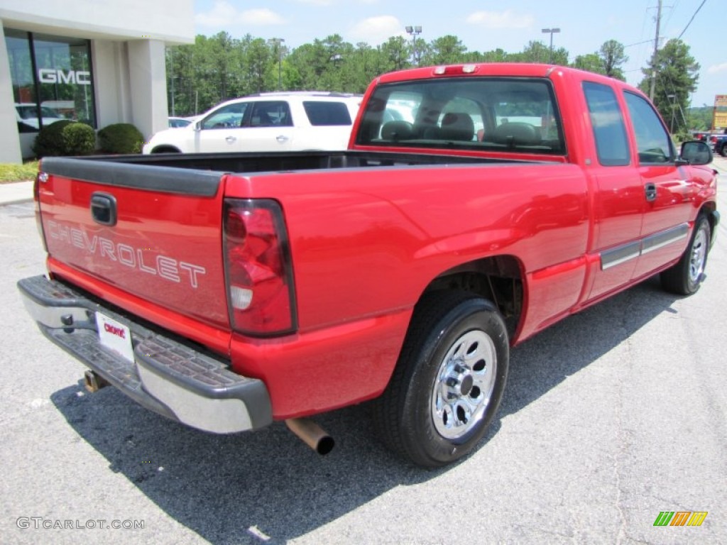 2004 Silverado 1500 LS Extended Cab - Victory Red / Dark Charcoal photo #7
