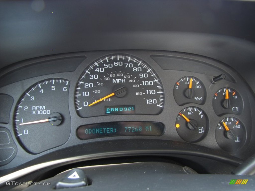 2004 Chevrolet Silverado 1500 LS Extended Cab Gauges Photo #50915037