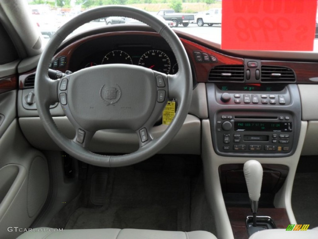 2000 Cadillac DeVille DTS Neutral Shale Dashboard Photo #50915379