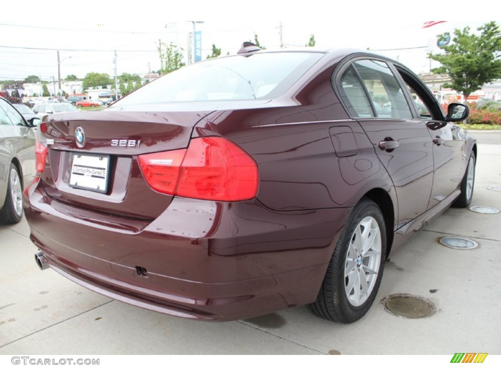 2010 3 Series 328i xDrive Sedan - Barbera Red Metallic / Oyster/Black Dakota Leather photo #6