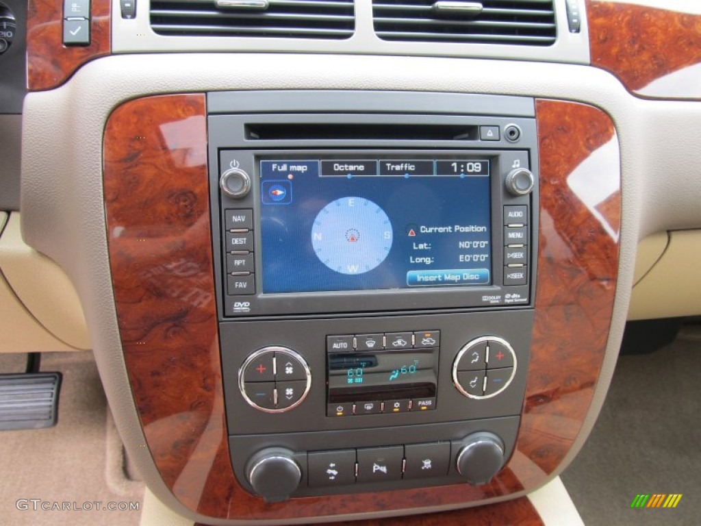 2011 Chevrolet Avalanche LTZ 4x4 Controls Photo #50924316