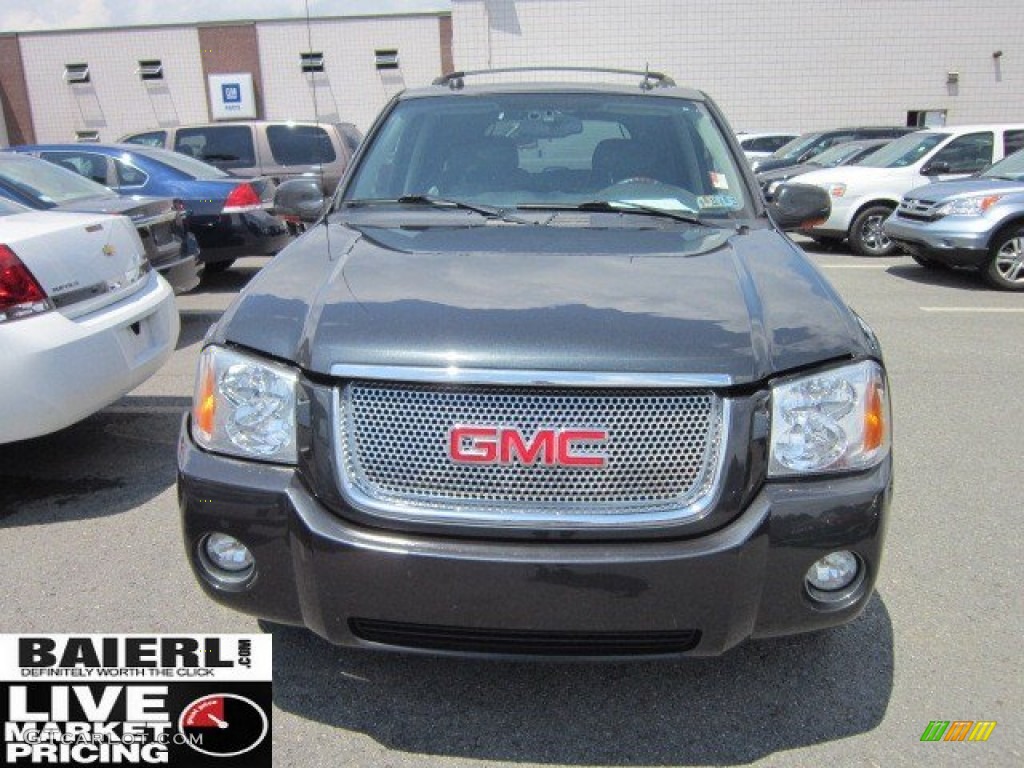 2005 Envoy Denali 4x4 - Carbon Black Metallic / Ebony photo #2