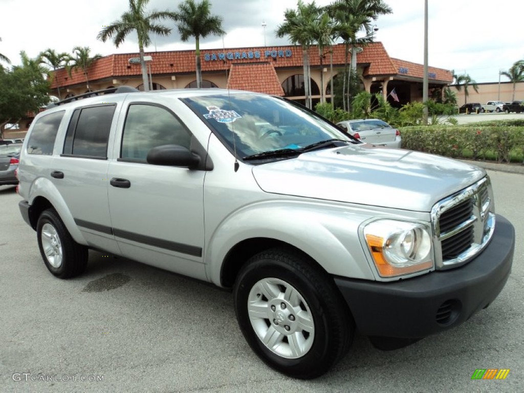 2005 Durango ST - Bright Silver Metallic / Medium Slate Gray photo #1