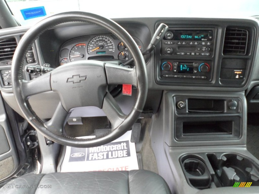 2003 Chevrolet Silverado 2500HD LS Extended Cab 4x4 Dark Charcoal Dashboard Photo #50927580