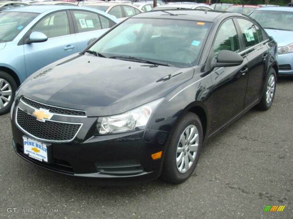 2011 Cruze LS - Black Granite Metallic / Jet Black/Medium Titanium photo #1