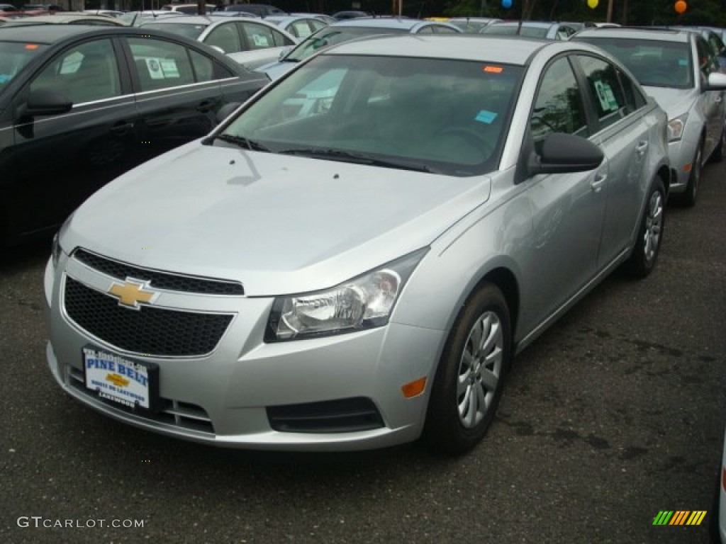 2011 Cruze LS - Silver Ice Metallic / Jet Black/Medium Titanium photo #1