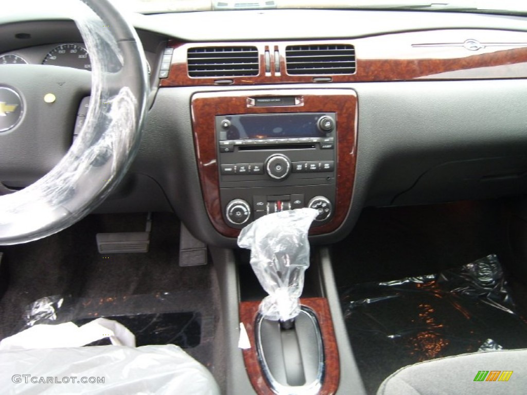 2011 Impala LT - Black / Ebony photo #4