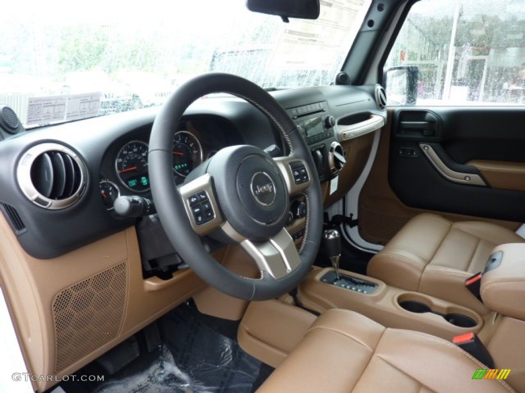 2011 Wrangler Mojave 4x4 - Bright White / Black/Dark Saddle photo #19