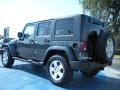 Black - Wrangler Unlimited Sahara 4x4 Photo No. 3