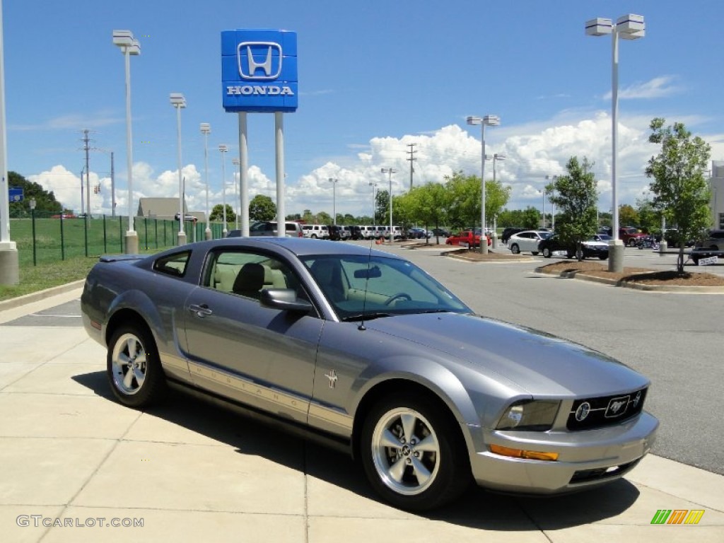 2007 Mustang V6 Premium Coupe - Tungsten Grey Metallic / Medium Parchment photo #2