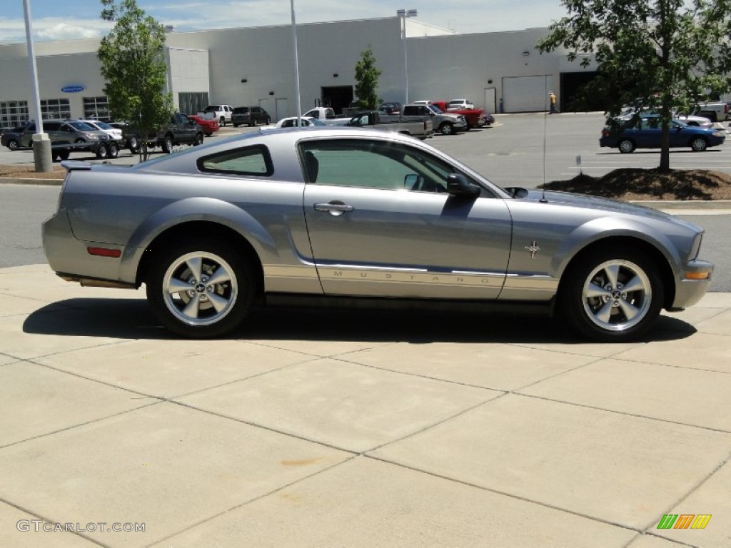 2007 Mustang V6 Premium Coupe - Tungsten Grey Metallic / Medium Parchment photo #4
