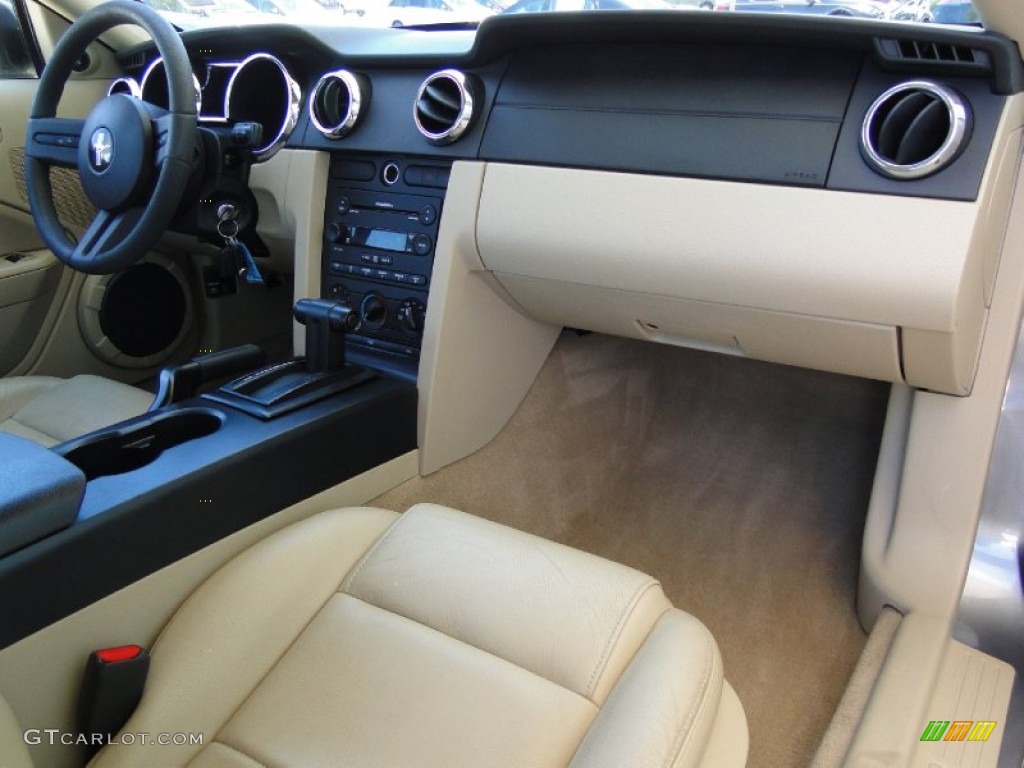 2007 Mustang V6 Premium Coupe - Tungsten Grey Metallic / Medium Parchment photo #25