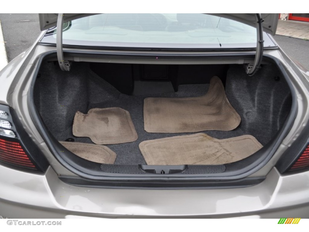 2003 Pontiac Bonneville SLE Trunk Photo #50938737