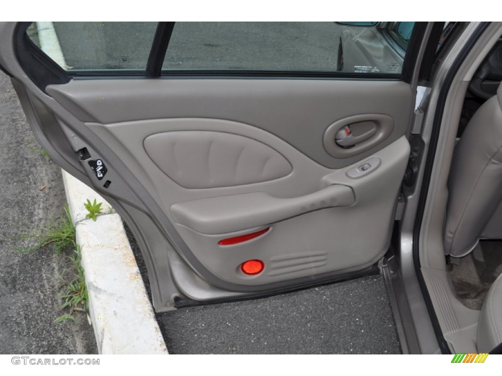 2003 Pontiac Bonneville SLE Taupe Door Panel Photo #50938989