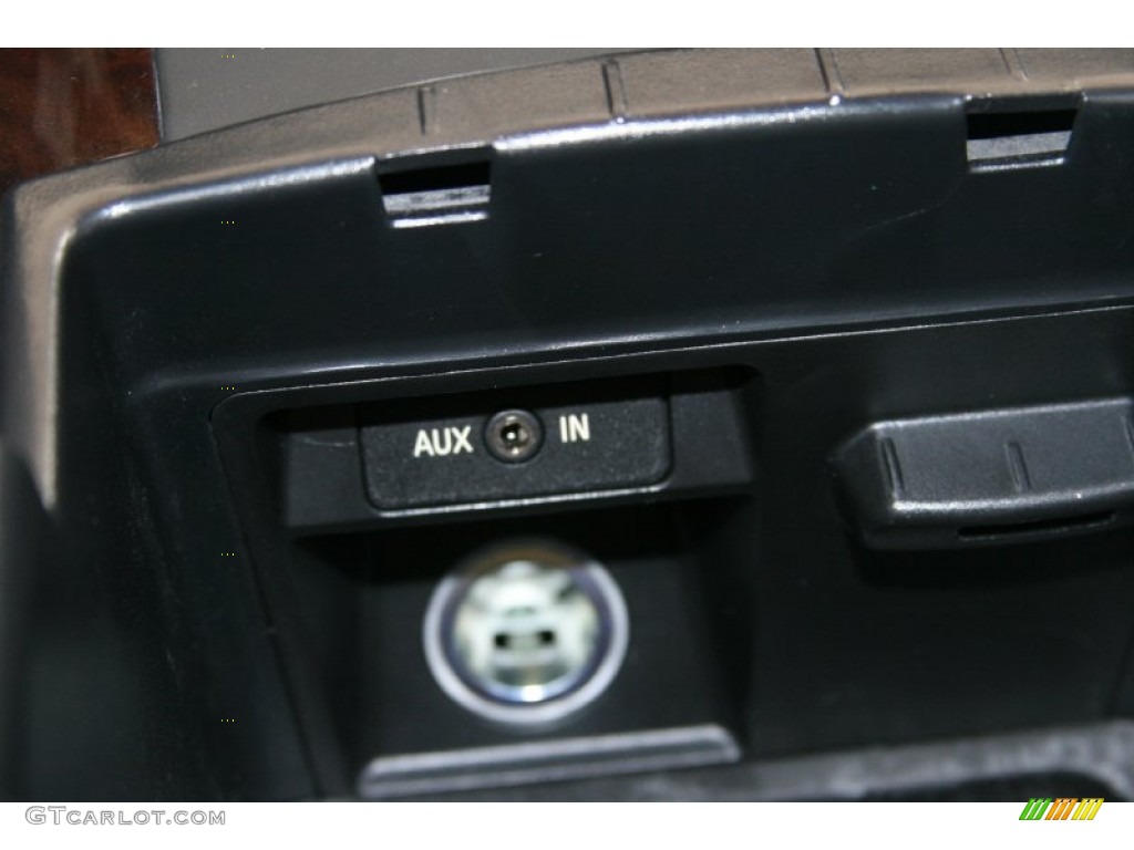 2010 BMW X5 xDrive35d Controls Photo #50942736
