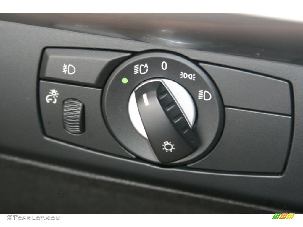 2010 BMW X5 xDrive35d Controls Photo #50942841