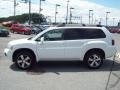 2010 Dover White Pearl Mitsubishi Endeavor SE  photo #2