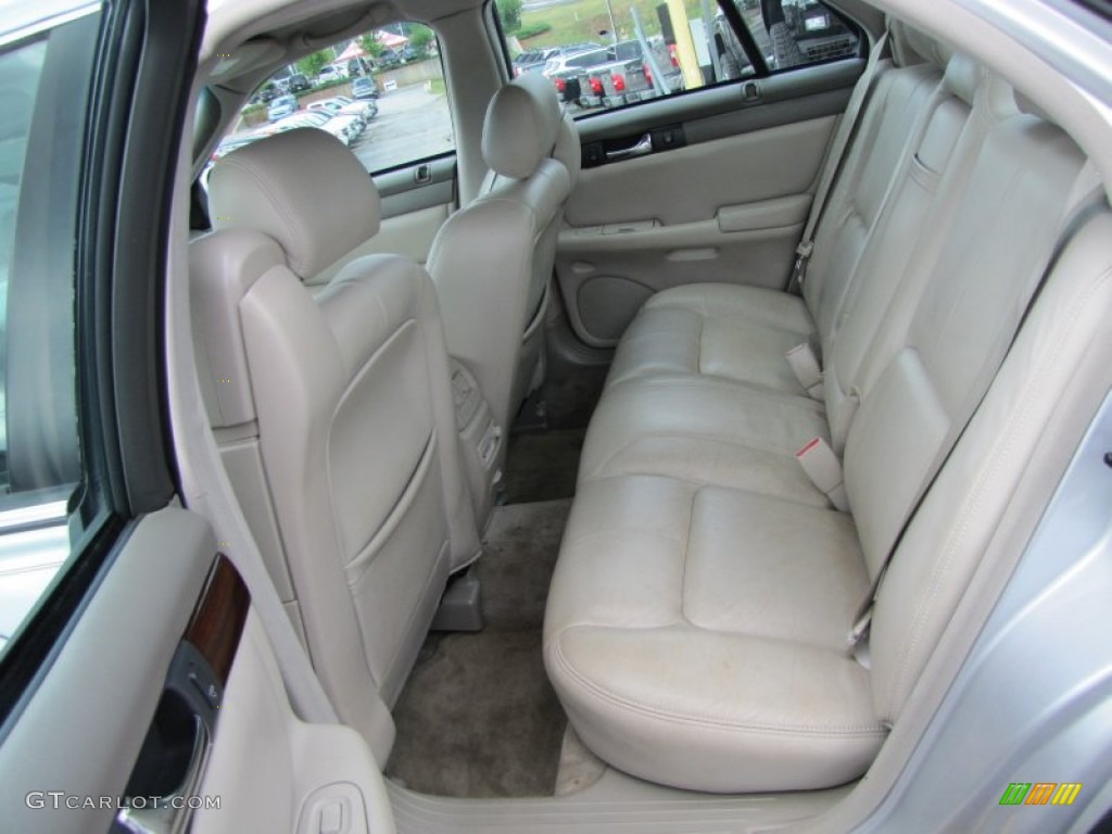 2001 Cadillac Seville SLS Interior Photos