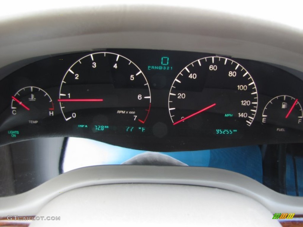 2001 Cadillac Seville SLS Gauges Photos