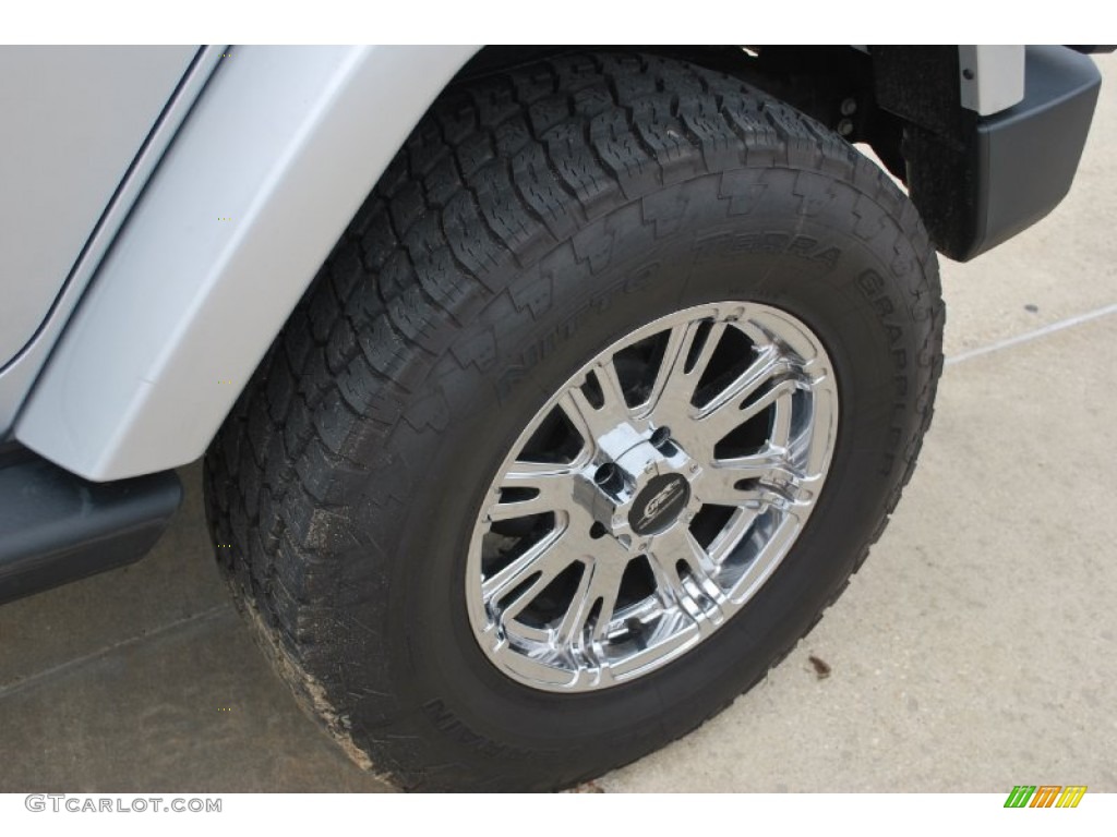 2010 Jeep Wrangler Unlimited Sahara 4x4 Custom Wheels Photo #50943318