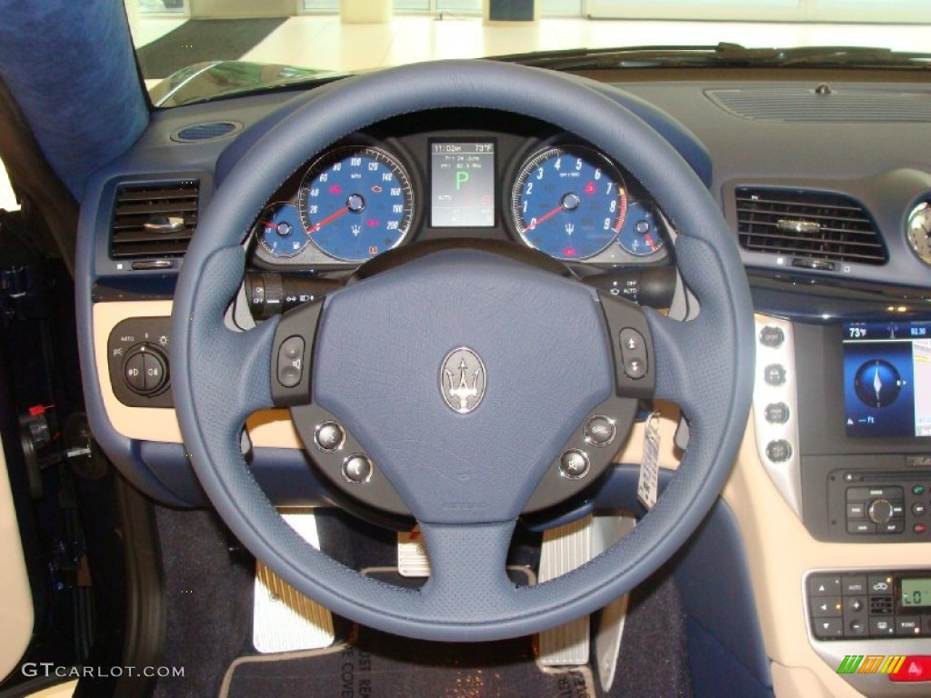 2011 Maserati GranTurismo S Steering Wheel Photos