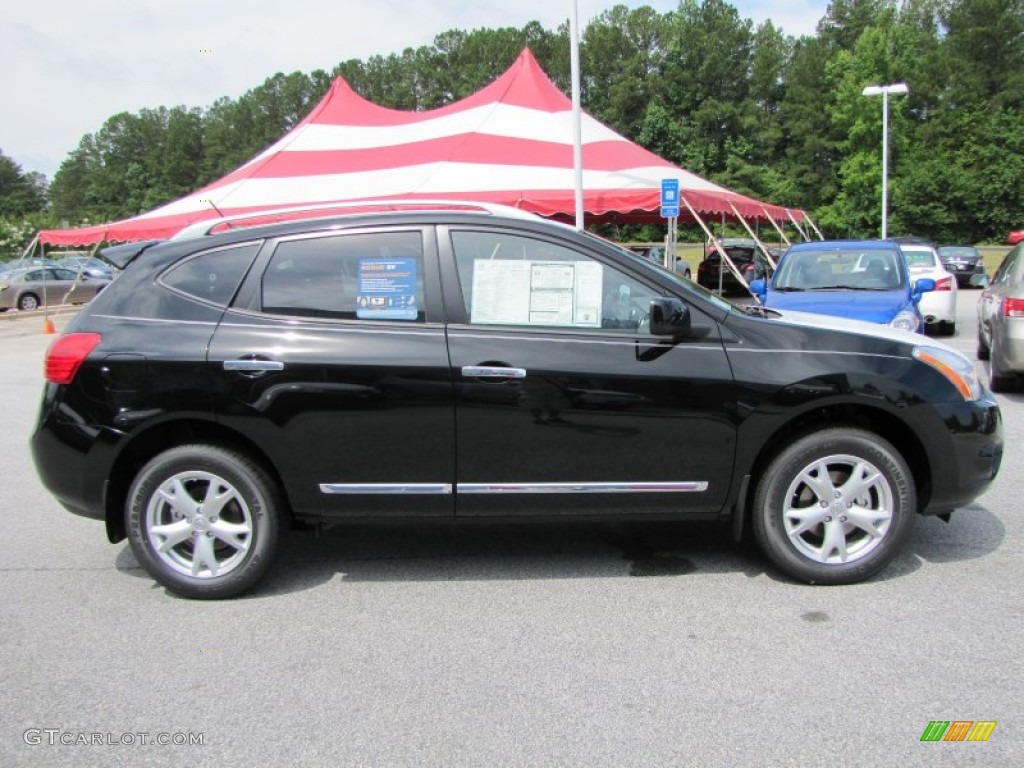 2011 Rogue SV - Wicked Black / Black photo #6