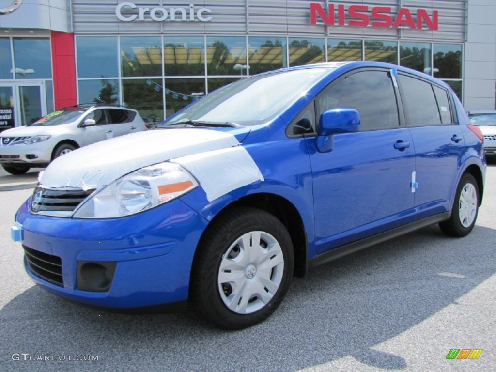 2011 Versa 1.8 S Hatchback - Metallic Blue / Charcoal photo #1