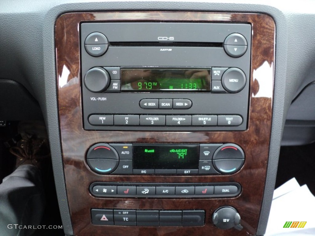 2006 Ford Five Hundred Limited AWD Controls Photos
