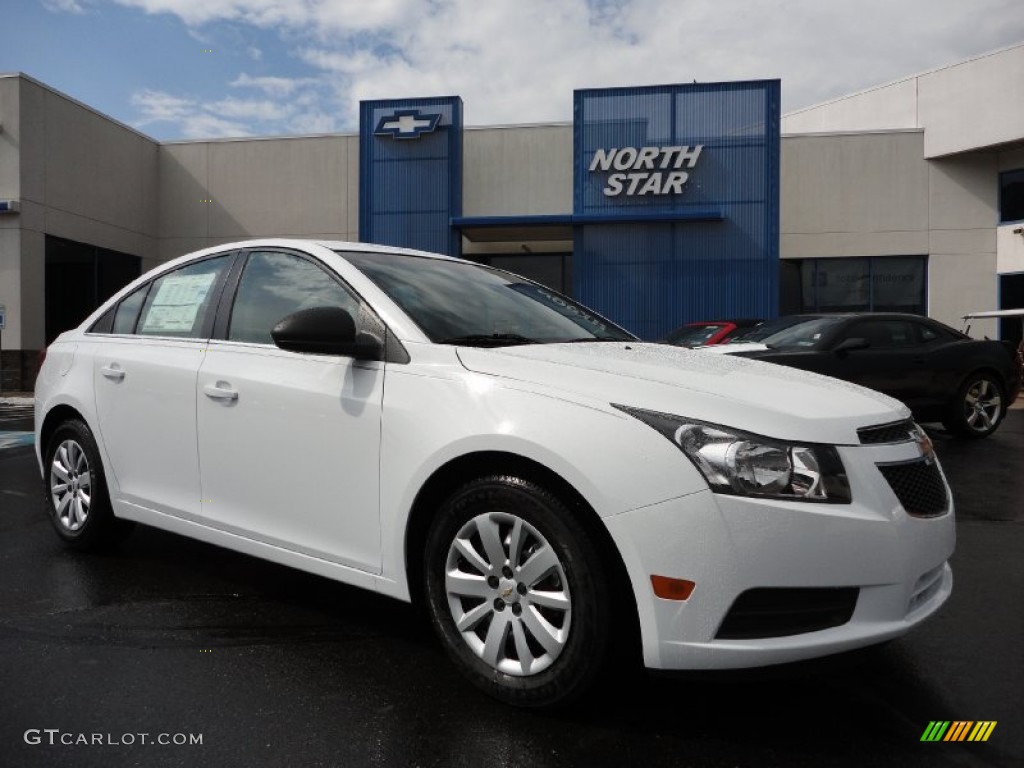 2011 Cruze LS - Summit White / Jet Black/Medium Titanium photo #1