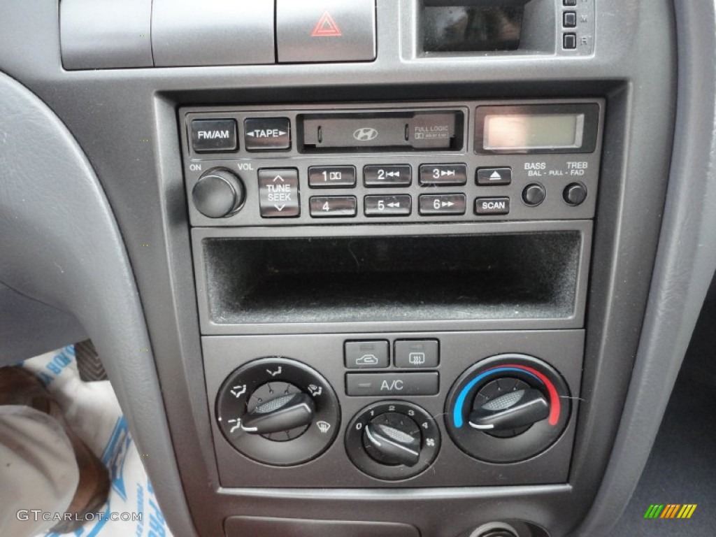 2002 Elantra GLS Sedan - Silver Pewter / Gray photo #12