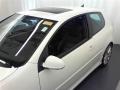 Candy White - R32  Photo No. 18