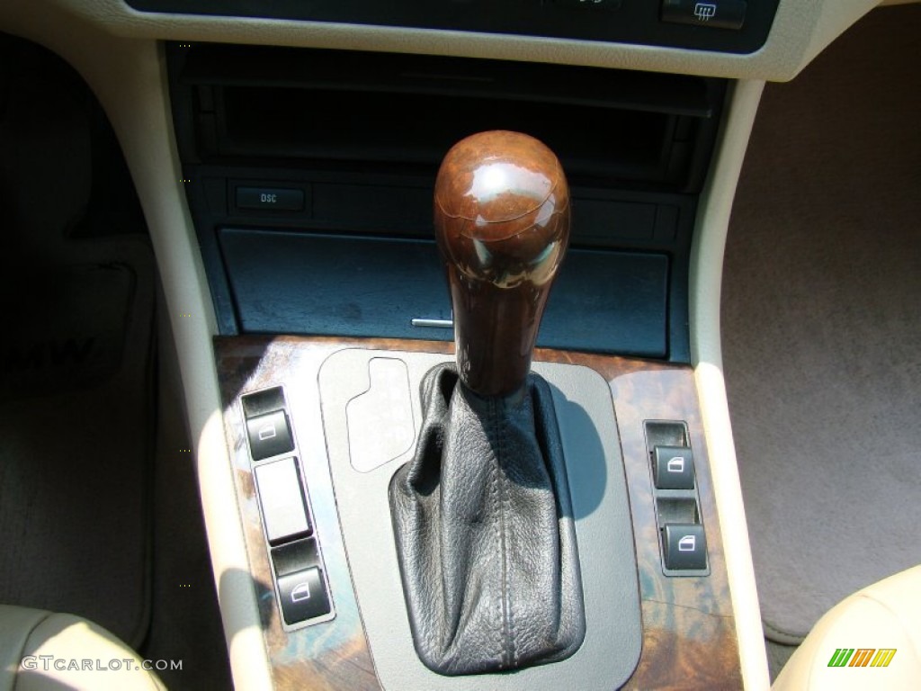 2002 3 Series 325i Sedan - Jet Black / Sand photo #22