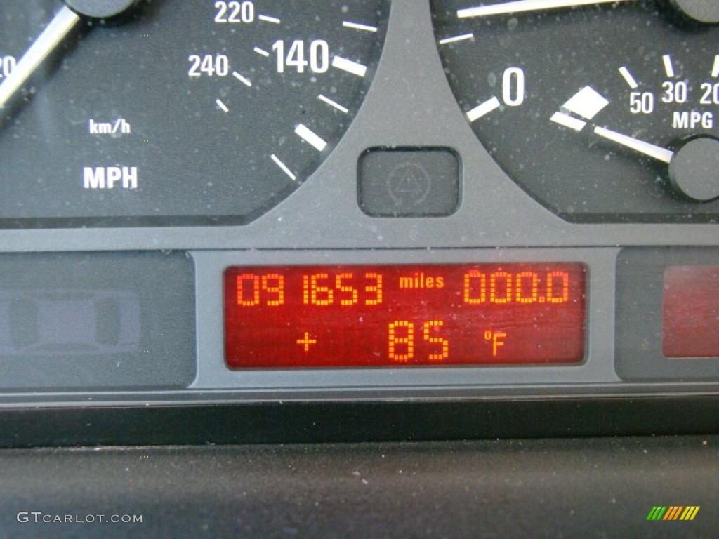 2002 3 Series 325i Sedan - Jet Black / Sand photo #27